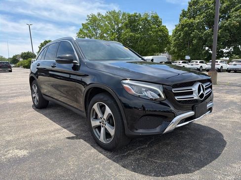 Used 2019 Mercedes-Benz GLC 300 4MATIC image 1