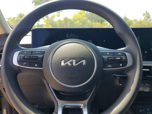 New 2026 Kia K5 LXS FWD image 10