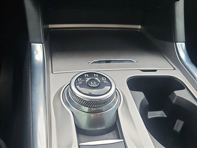 Used 2020 Ford Explorer Limited RWD image 12