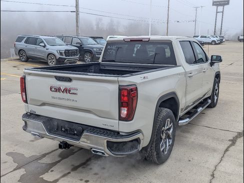 New 2026 GMC Sierra 1500 SLE w/ X31 Off-Road Package AWD/4WD image 7