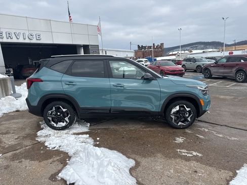 New 2026 Kia Seltos S image 8