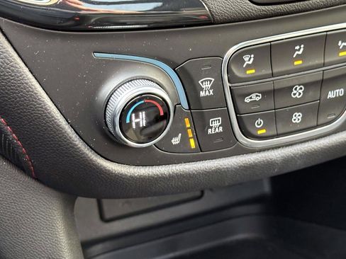 Certified 2023 Chevrolet Equinox RS w/ LPO, Floor Liner Package image 25