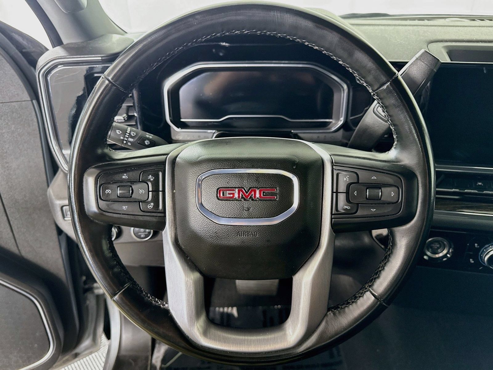 Used 2024 GMC Sierra 1500 Elevation w/ LPO, Elevation Black Package AWD/4WD image 14