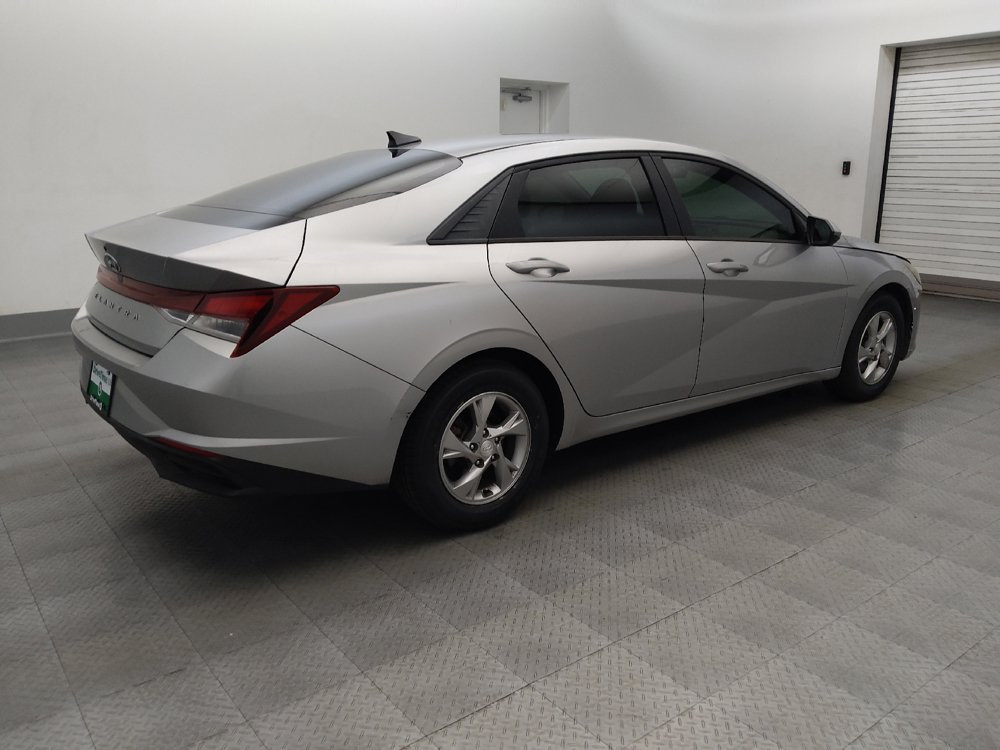 Used 2021 Hyundai Elantra SE FWD image 10