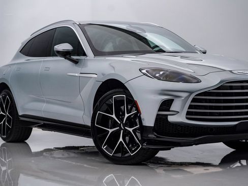 New 2026 Aston Martin DBX 707 AWD/4WD image 2