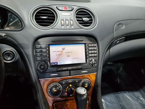 Used 2008 Mercedes-Benz SL 550 image 22