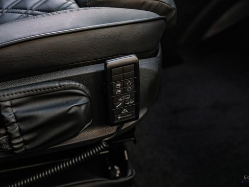 Used 2025 Mercedes-Benz Sprinter 3500 image 36