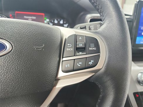 Used 2024 Ford Explorer XLT w/ Equipment Group 202A image 23