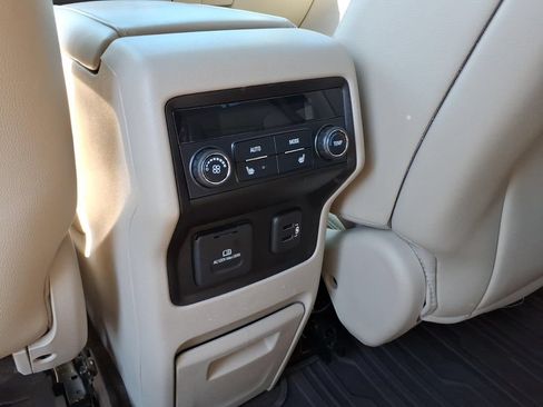 Used 2018 GMC Acadia Denali FWD image 20