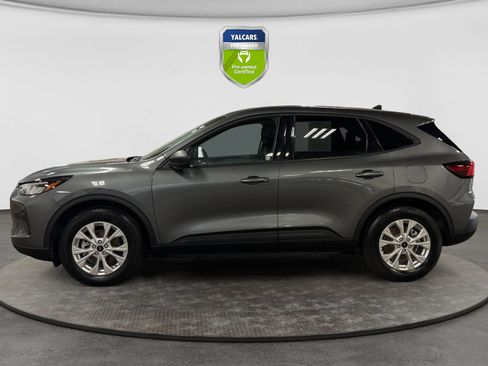 Used 2025 Ford Escape Active FWD image 2