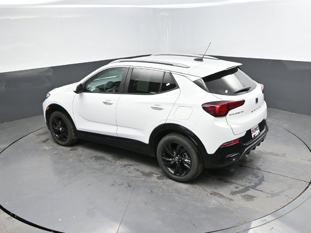 Used 2024 Buick Encore GX Sport Touring FWD image 27