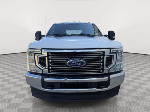 Used 2022 Ford F350 XLT AWD/4WD image 4
