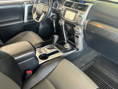 Used 2018 Toyota 4Runner SR5 Premium AWD/4WD image 13