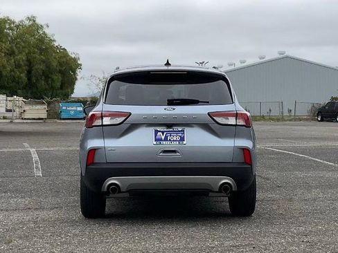 Certified 2022 Ford Escape SE image 5