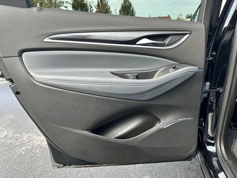 Used 2024 Buick Enclave Essence w/ Sport Touring Edition image 13