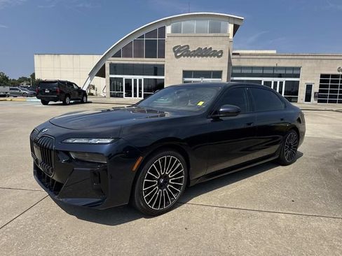 Used 2026 BMW 760i xDrive w/ Executive Package AWD/4WD image 1