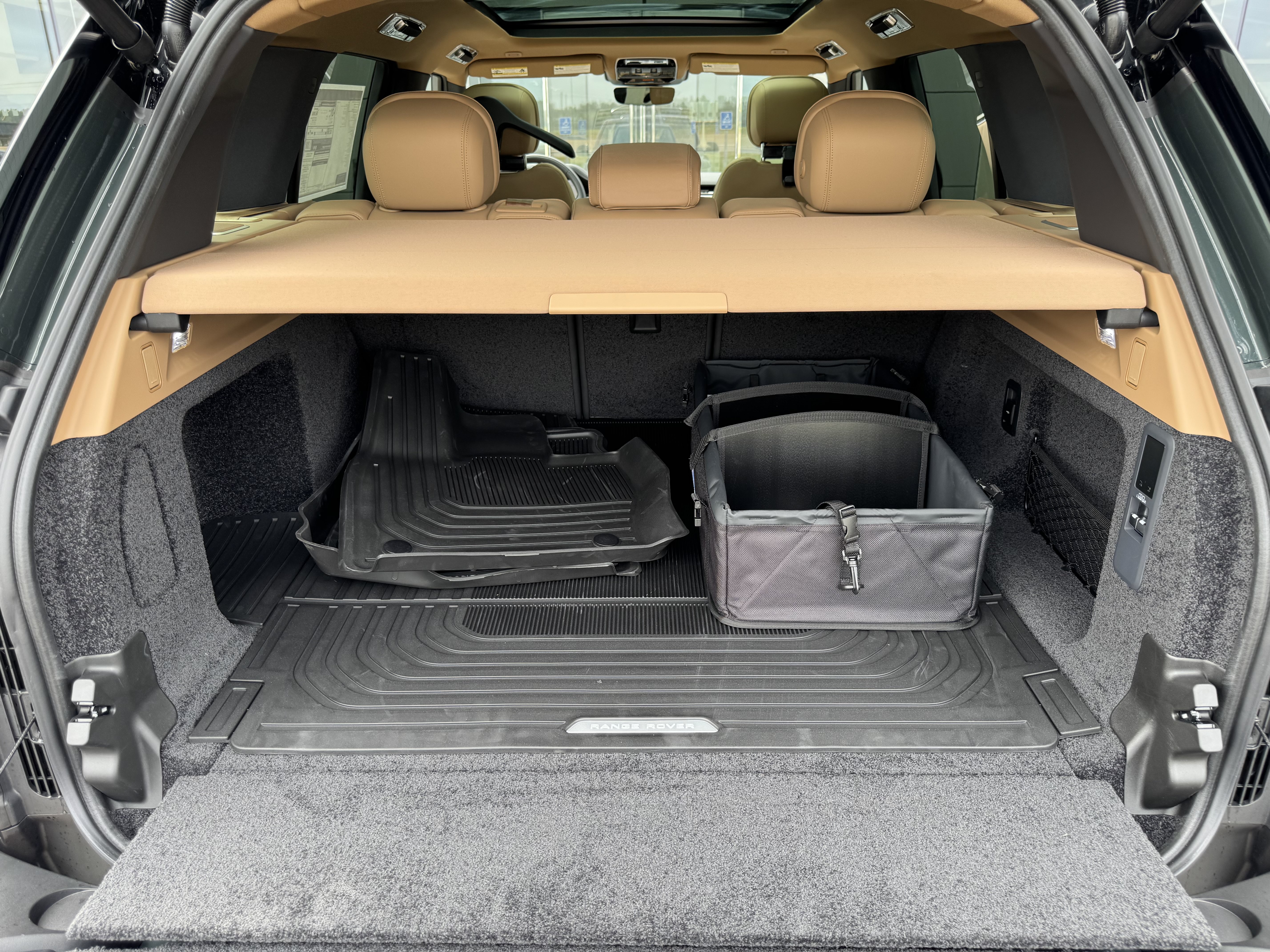 New 2027 Land Rover Range Rover SE AWD/4WD image 30