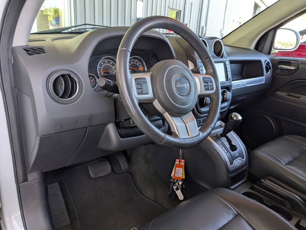 Used 2016 Jeep Compass High Altitude AWD/4WD image 2