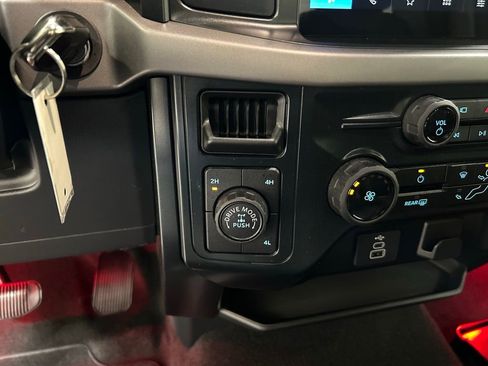 Used 2025 Ford F150 XL w/ Equipment Group 103A High AWD/4WD image 19