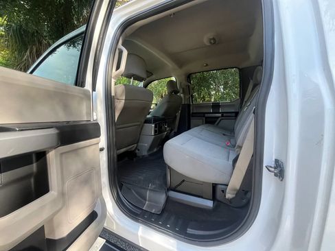 Used 2017 Ford F250 XLT w/ XLT Value Package AWD/4WD image 14