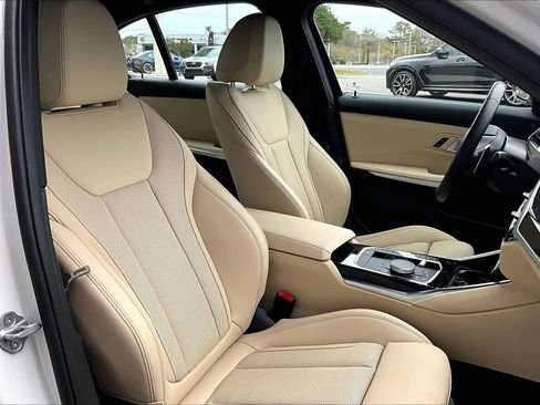 Certified 2024 BMW 330i Sedan w/ Premium Package image 8