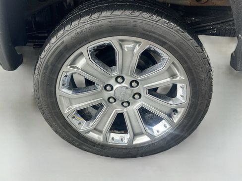 Used 2018 GMC Sierra 1500 Denali w/ Denali Ultimate Package AWD/4WD image 32