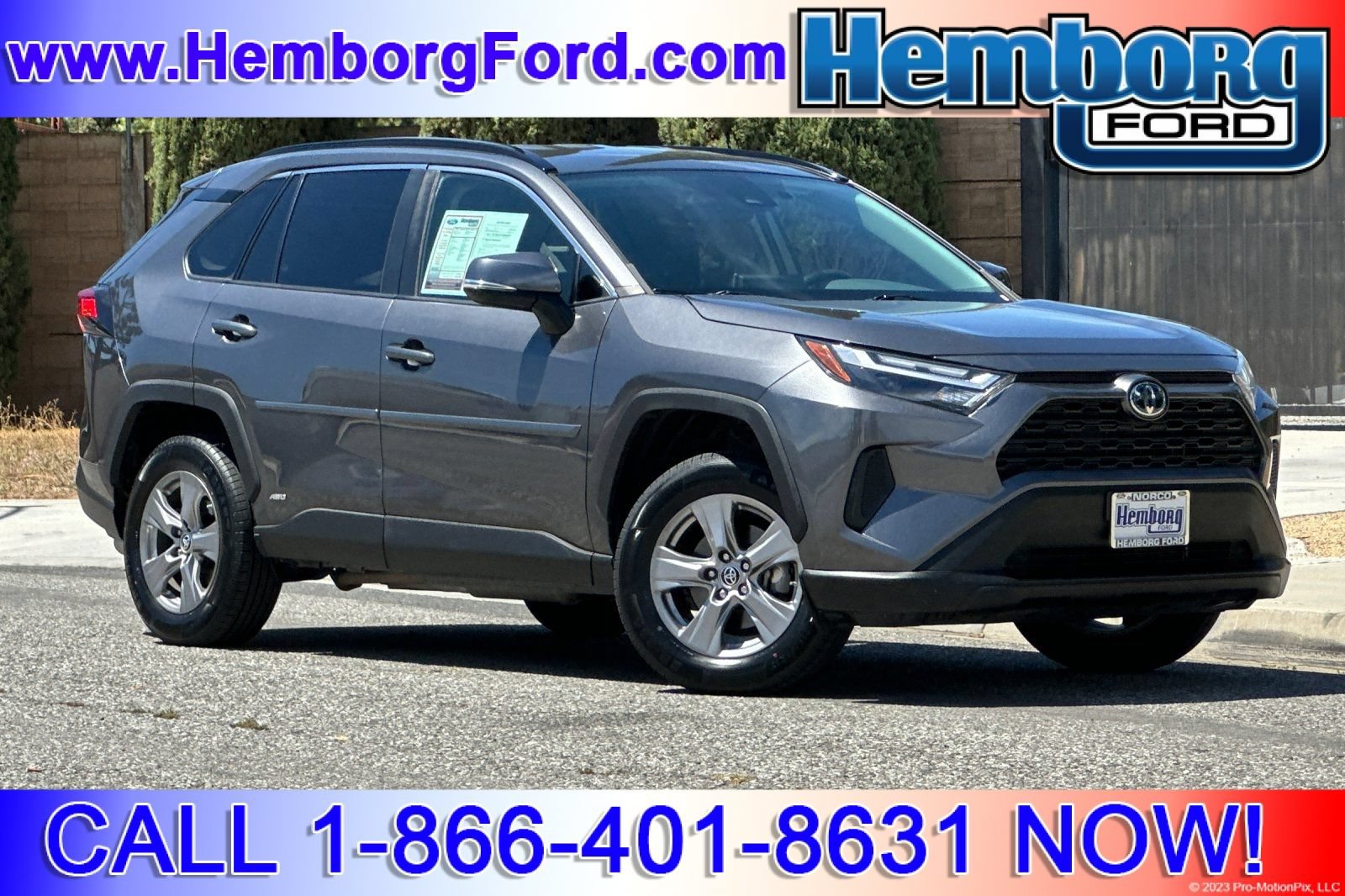 Used 2023 Toyota RAV4 LE AWD/4WD image 1