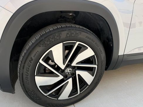 Used 2024 Volkswagen Atlas SE FWD image 49