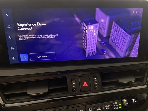 Certified 2025 Lexus ES 300h Ultra Luxury image 18