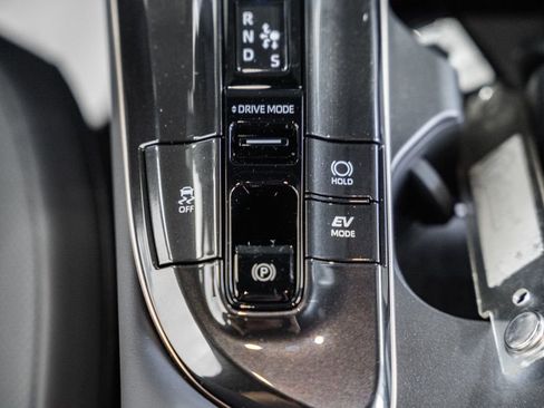 New 2026 Toyota Crown Signia image 27