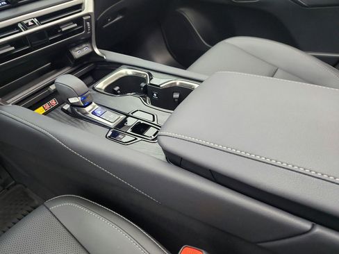 Used 2025 Lexus RX 350 F Sport w/ Convenience Package image 14