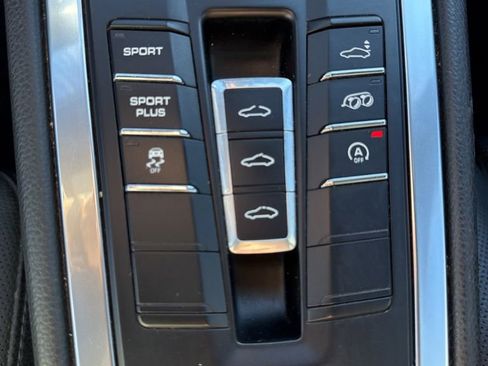 Used 2013 Porsche 911 Carrera image 15