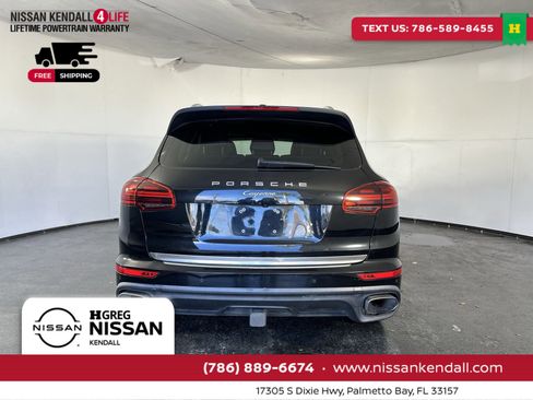 Used 2017 Porsche Cayenne Platinum Edition image 10