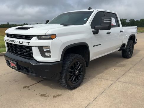 Used 2023 Chevrolet Silverado 2500 Custom w/ Custom Convenience Package AWD/4WD image 5