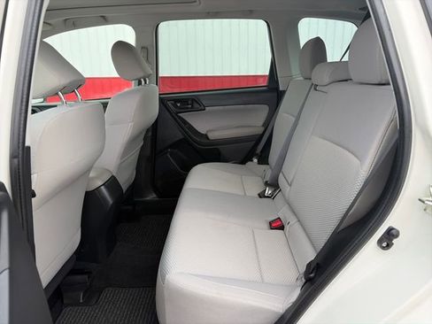 Used 2018 Subaru Forester 2.5i Premium w/ All-Weather Package AWD/4WD image 38