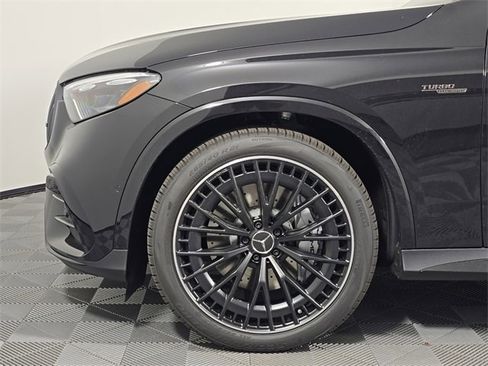 New 2026 Mercedes-Benz GLC 43 AMG 4MATIC image 11