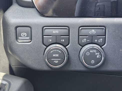 New 2026 Chevrolet Silverado 1500 LT w/ Texas Edition Plus AWD/4WD image 23