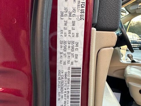 Used 2017 Jeep Grand Cherokee Limited w/ Luxury Group II image 32