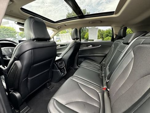 Certified 2023 Lincoln Nautilus Reserve AWD/4WD image 18