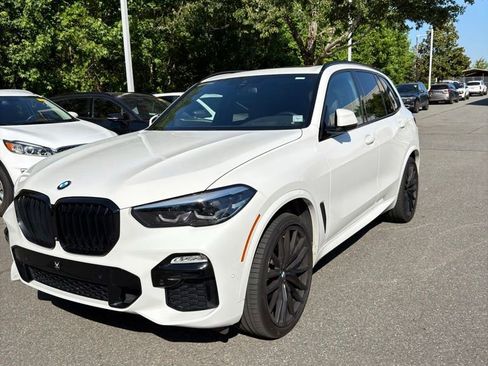 Used 2020 BMW X5 sDrive40i w/ M Sport Package RWD image 3