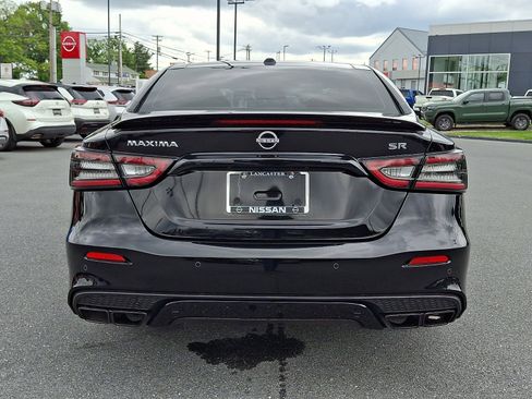 Used 2023 Nissan Maxima SR w/ Sport Mat Group FWD image 7