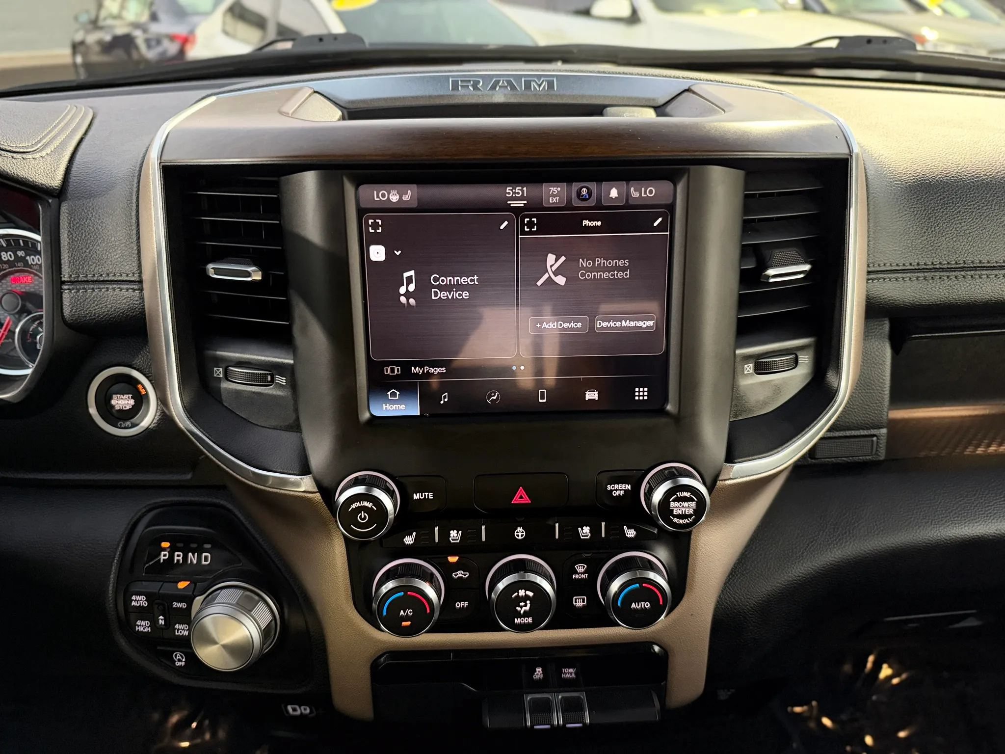 Used 2022 RAM 1500 Laramie AWD/4WD image 36