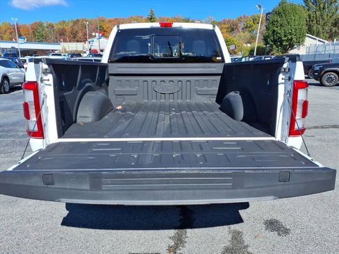 Used 2022 Ford F150 Lariat w/ Equipment Group 501A Mid image 14