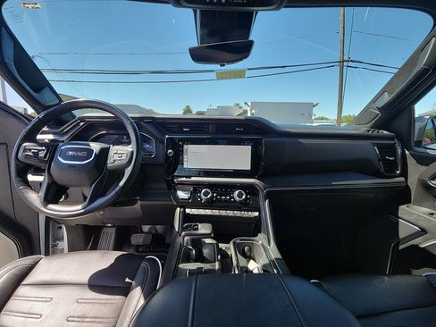 Used 2024 GMC Sierra 1500 AT4X AWD/4WD image 27