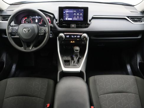 Certified 2025 Toyota RAV4 XLE FWD image 29