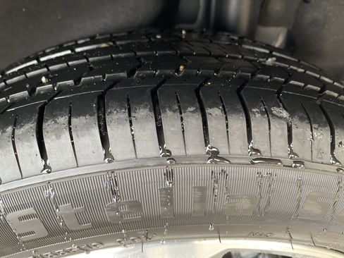 Used 2025 Ford Escape Platinum image 23