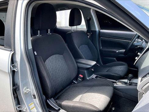 Used 2020 Mitsubishi Outlander Sport SE AWD/4WD image 27