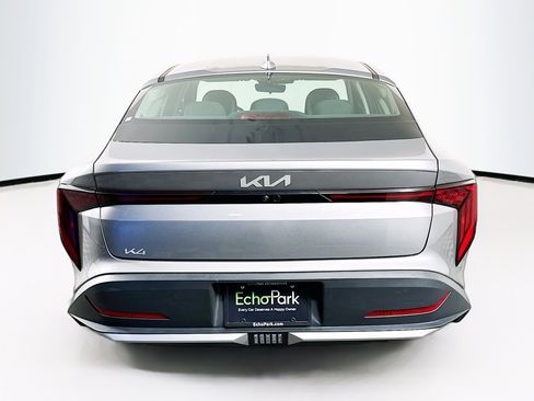 Used 2025 Kia K4 LXS image 7