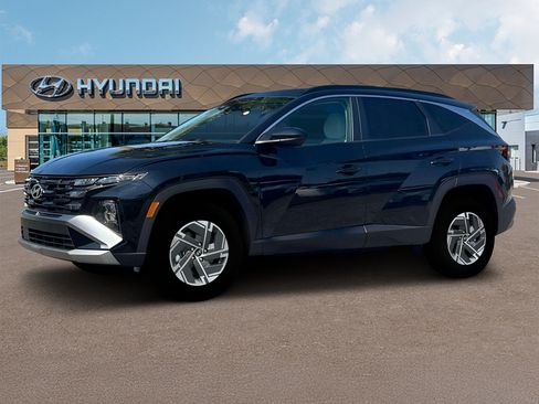 Certified 2025 Hyundai Tucson Blue AWD/4WD image 2