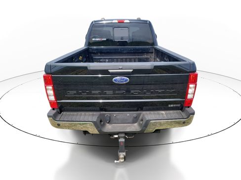 Used 2022 Ford F250 XLT w/ XLT Premium Package image 5